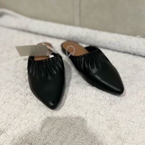 Black scrunched slide